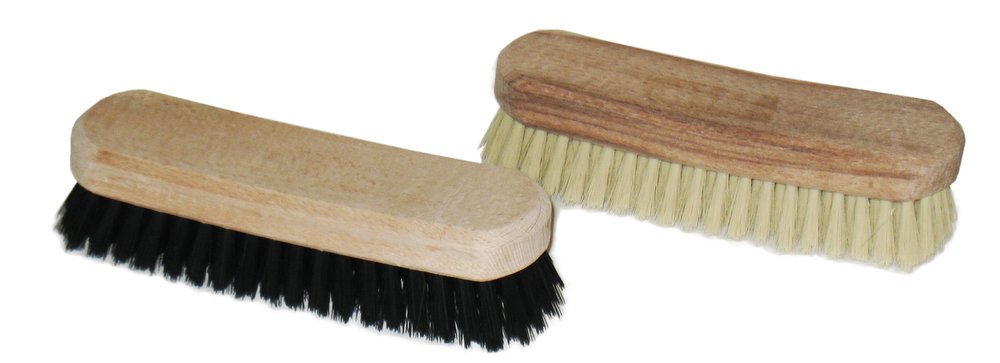 BROSSE À CHAUSSURES SIMPLEMENT NON VERNIE BLANC/NOIR DANS 1 BOÎTE