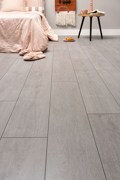 CANDO BASIC GROOVE CHÊNE GRIS CLAIR 7MM V4 GROOVE (2.47M²)